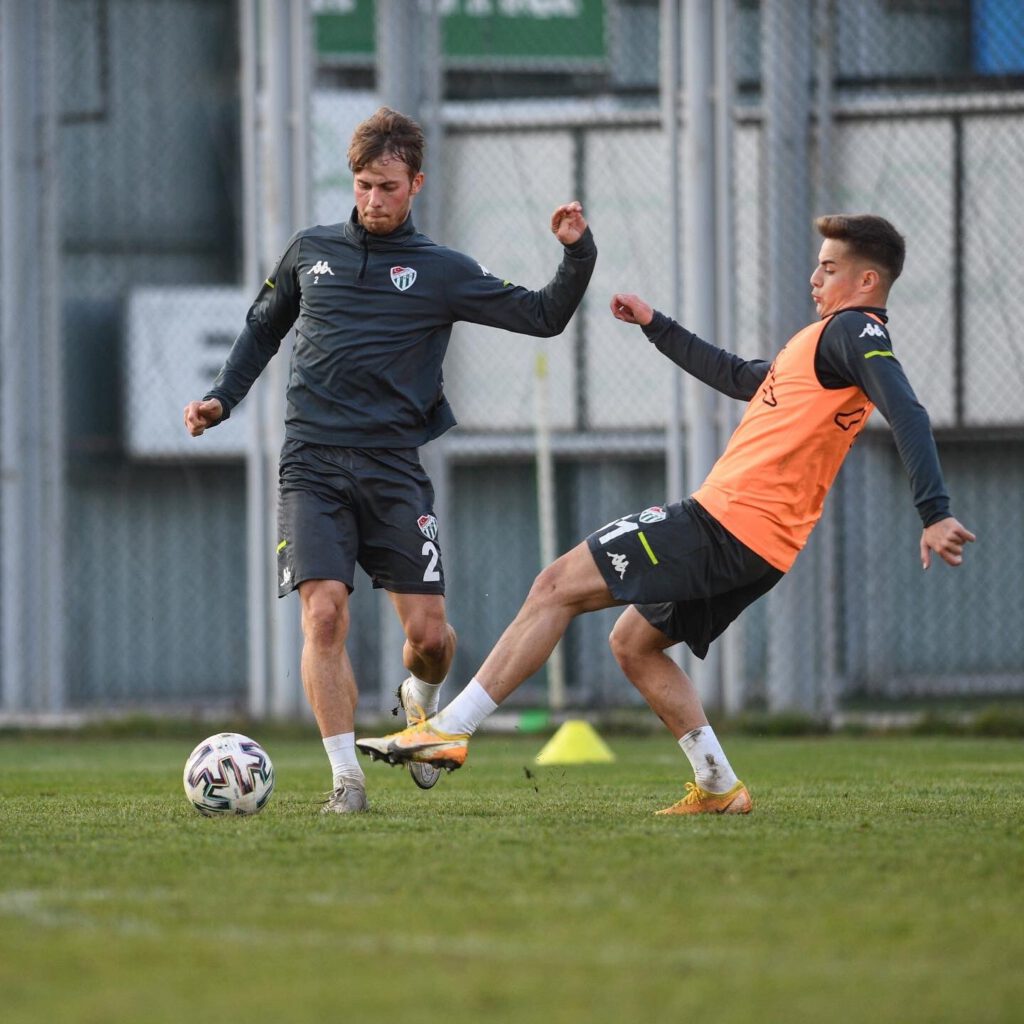 Milli Takıma 2 Bursasporlu gidiyor…