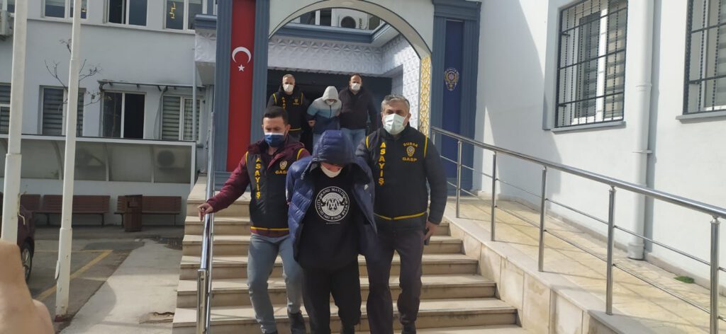 Pişkinliğin bu kadarına da pes!