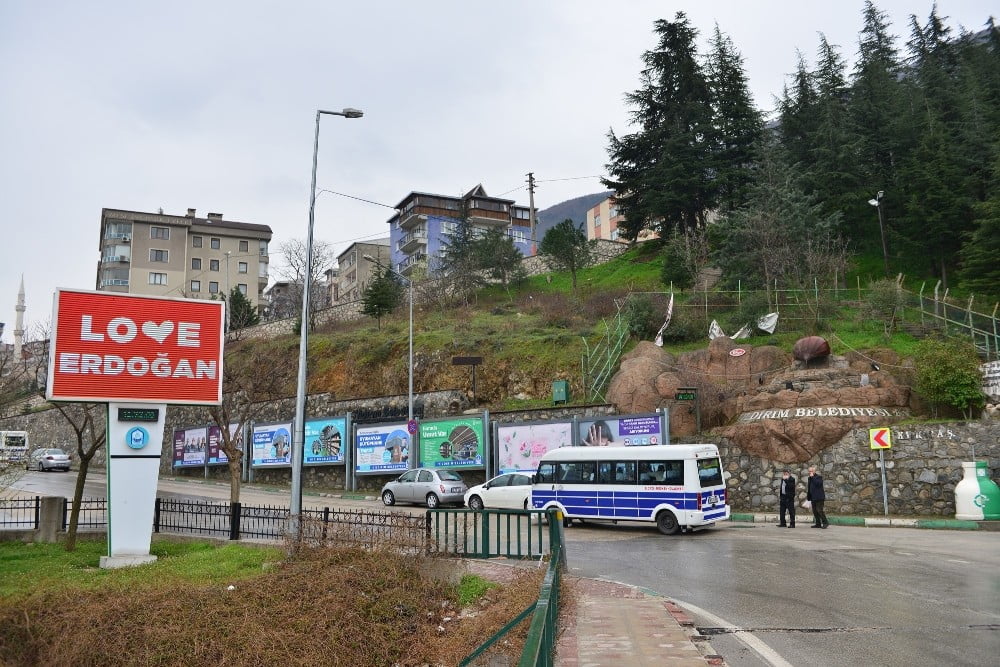 New Yorktaki̇ Fetö Propagandasına Yıldırım Cevap