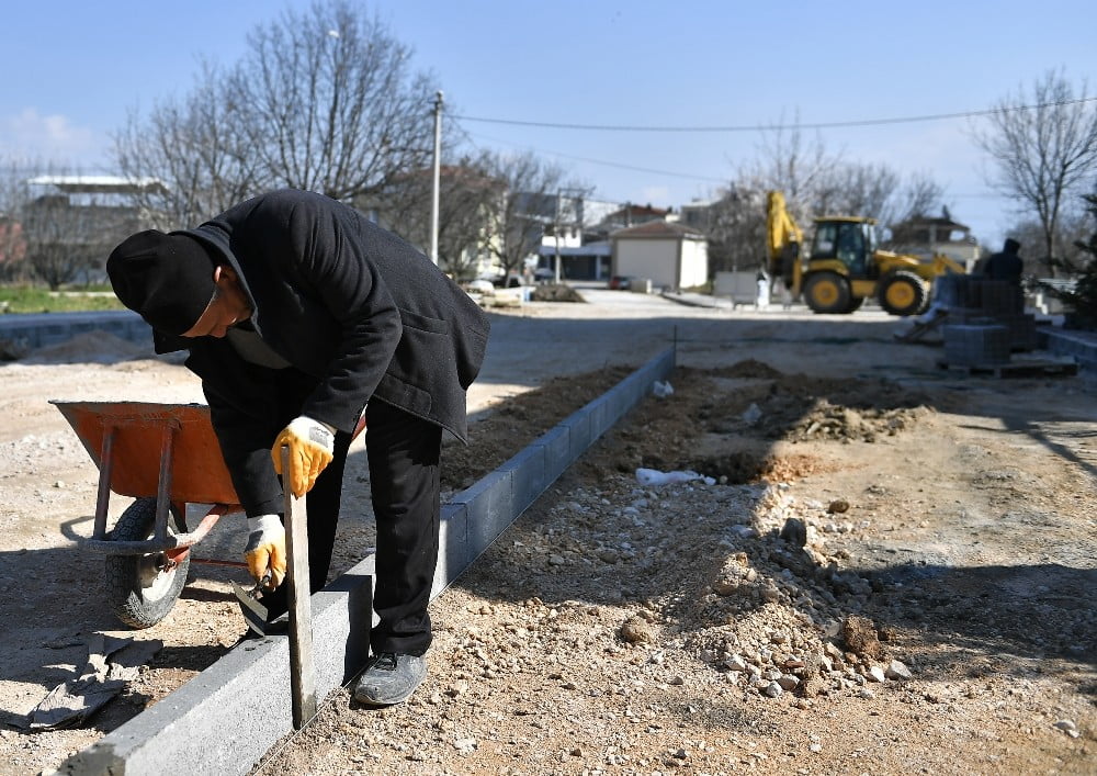 Osmangazi̇’de Cadde Ve Sokaklar Yeni̇leni̇yor