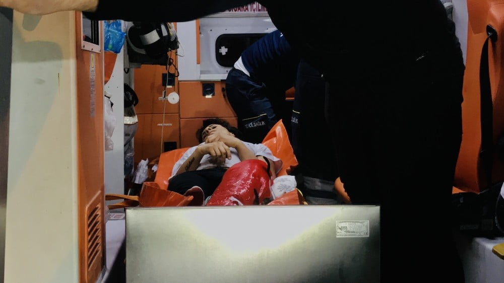 ‘Telefonla Çok Oynuyorsun Dedi̇ Pompalı Tüfekle Sevgi̇li̇si̇ni̇ Vurdu