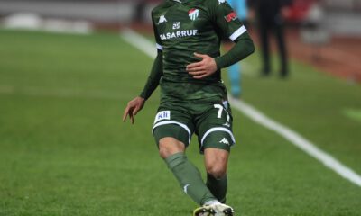 Tuğbey Akgün: “Kırmızı Kart Her Şeyi̇ Bozdu”