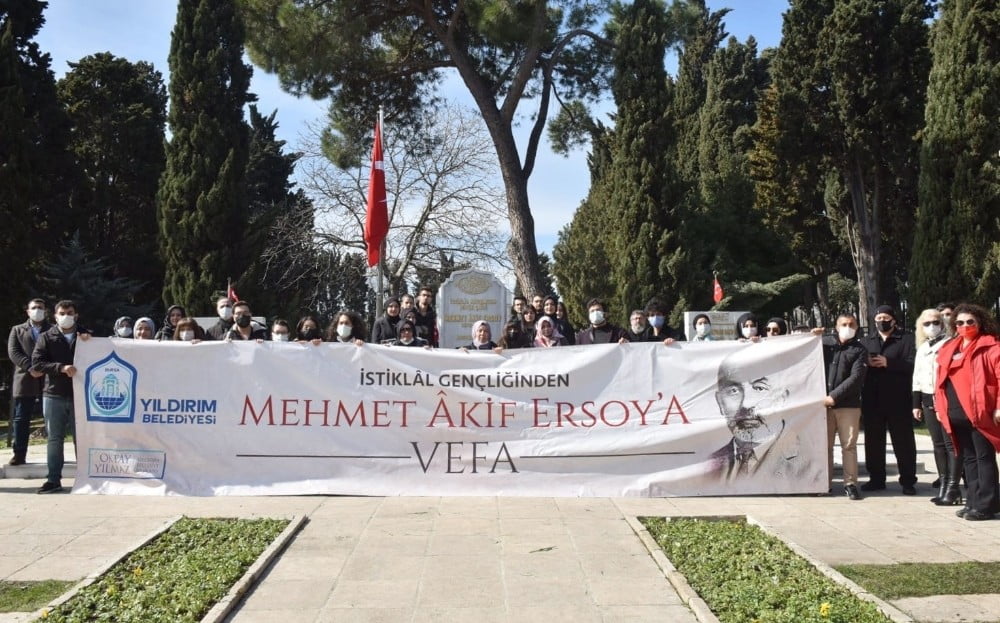 YILDIRIMDAN MEHMET AKİF’E VEFA