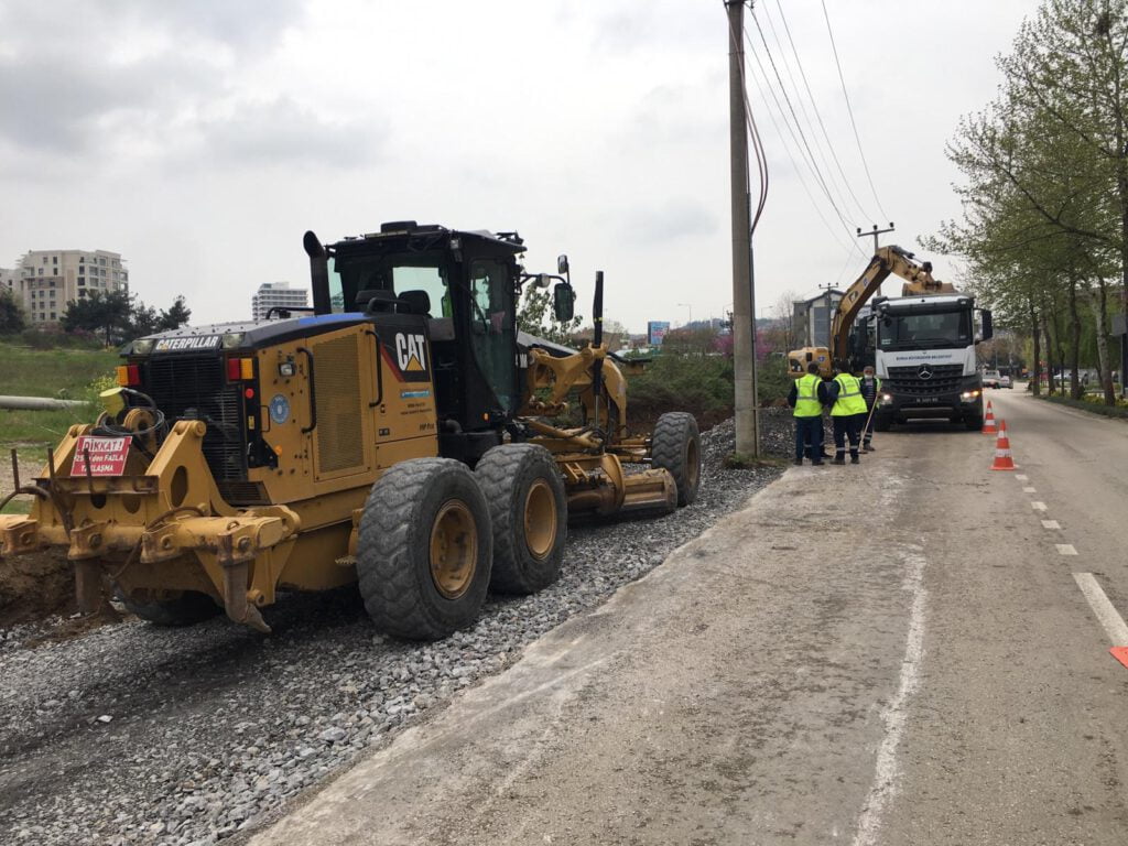 Yollar genişliyor trafik rahatlıyor
