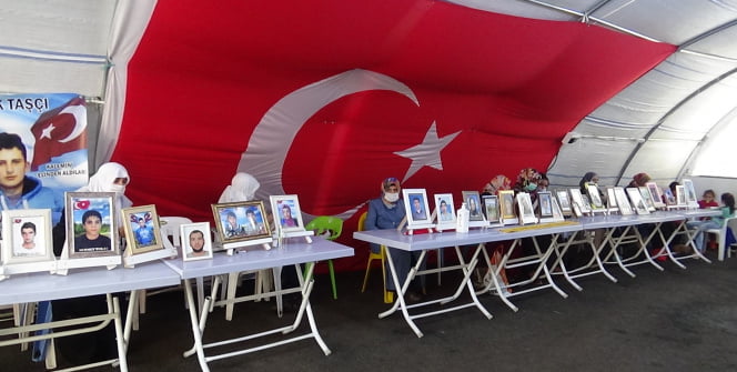 Evlatlarından haber almak için 584 gündür eylemdeler