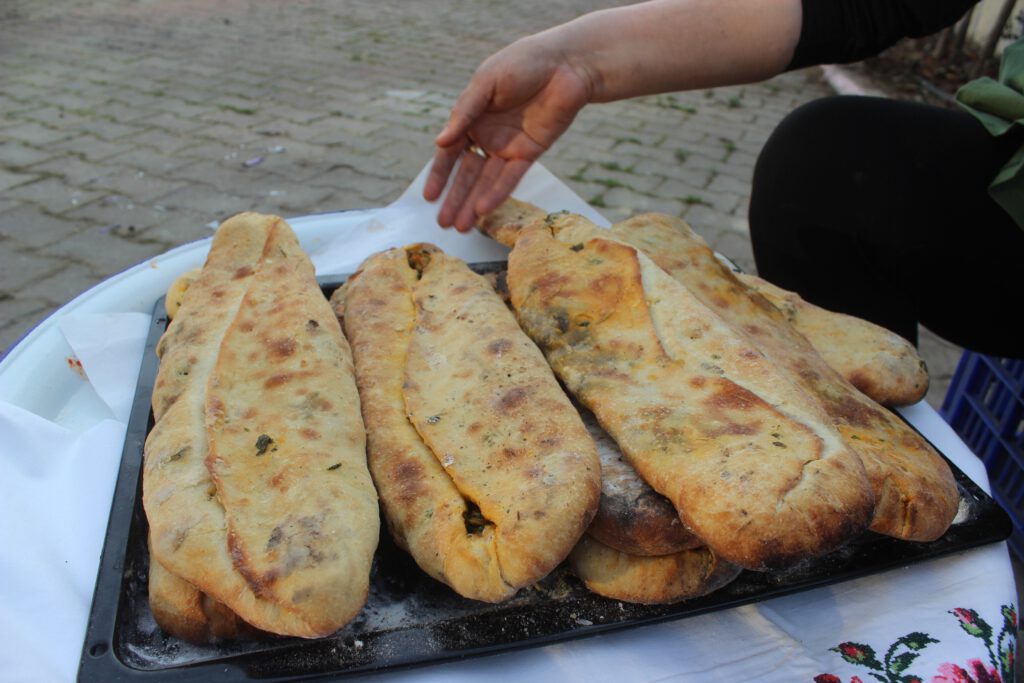 Bu pide sadece şifalı otlarla yapılıyor