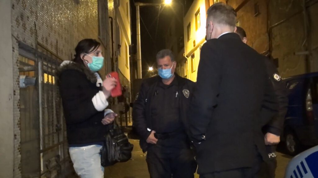 Eşini Önce Ölümle Tehdit Etti, Sonra Saldırdı