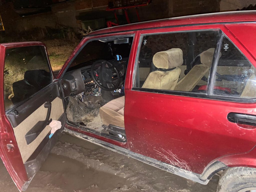 Oto hırsızları yakayı ele verdi