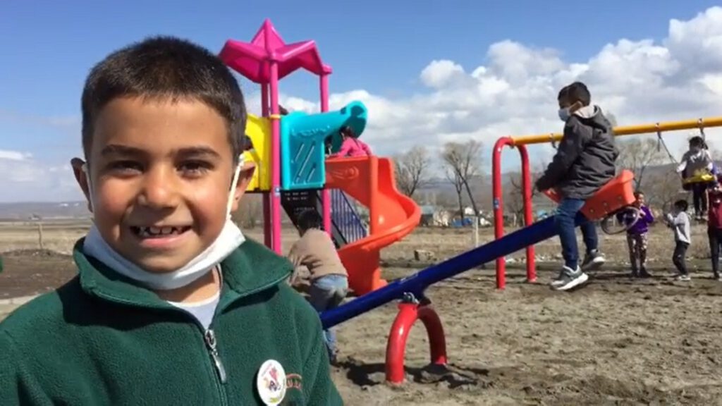 Bursalı öğretmen istedi, Alinur Başkan yaptırdı