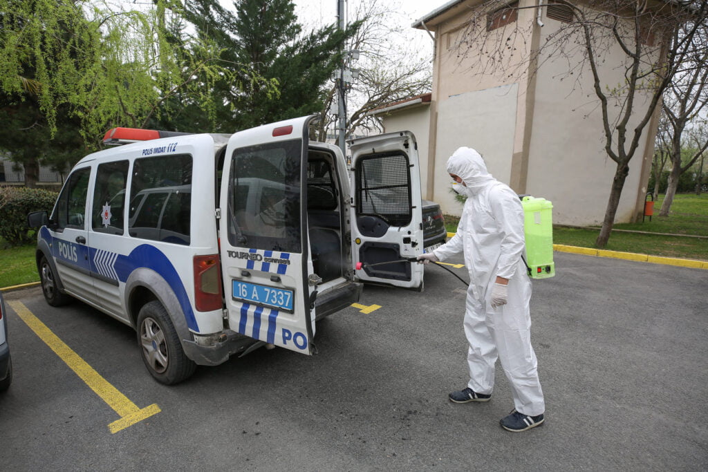 NİLÜFER’DE DEZENFEKSİYON ÇALIŞMALARI ARTIRILDI