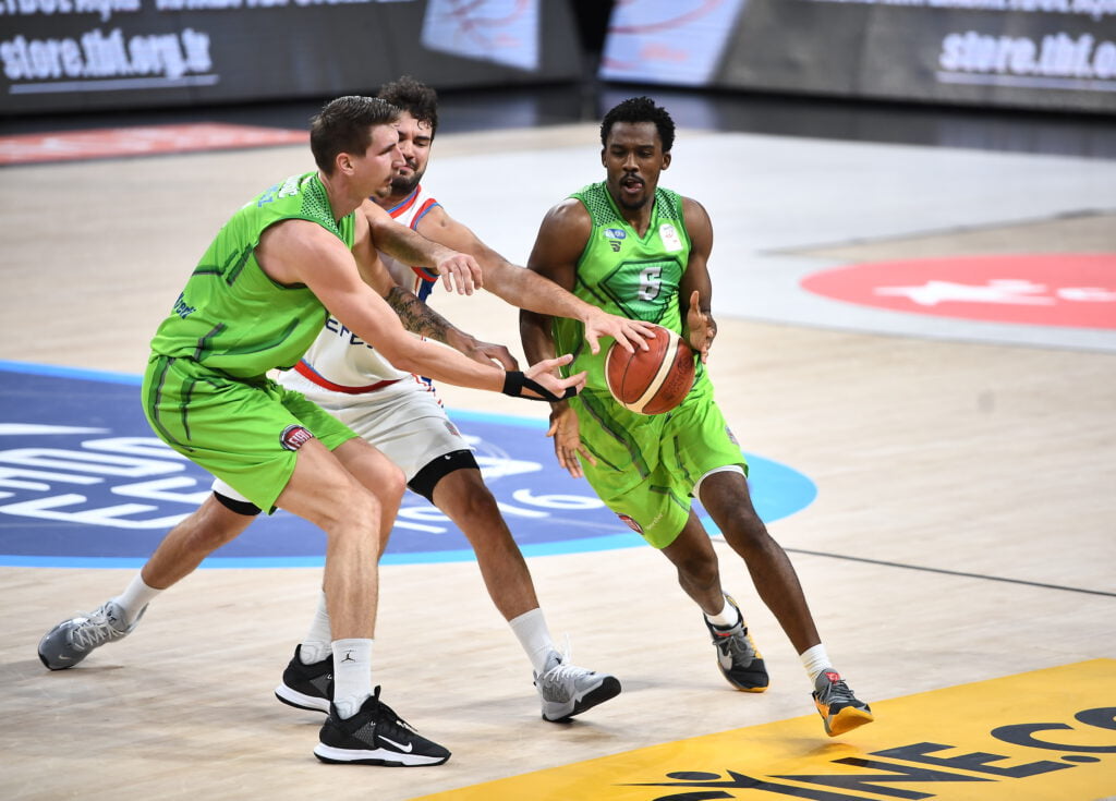 TOFAŞ YOLA DEVAM EDİYOR