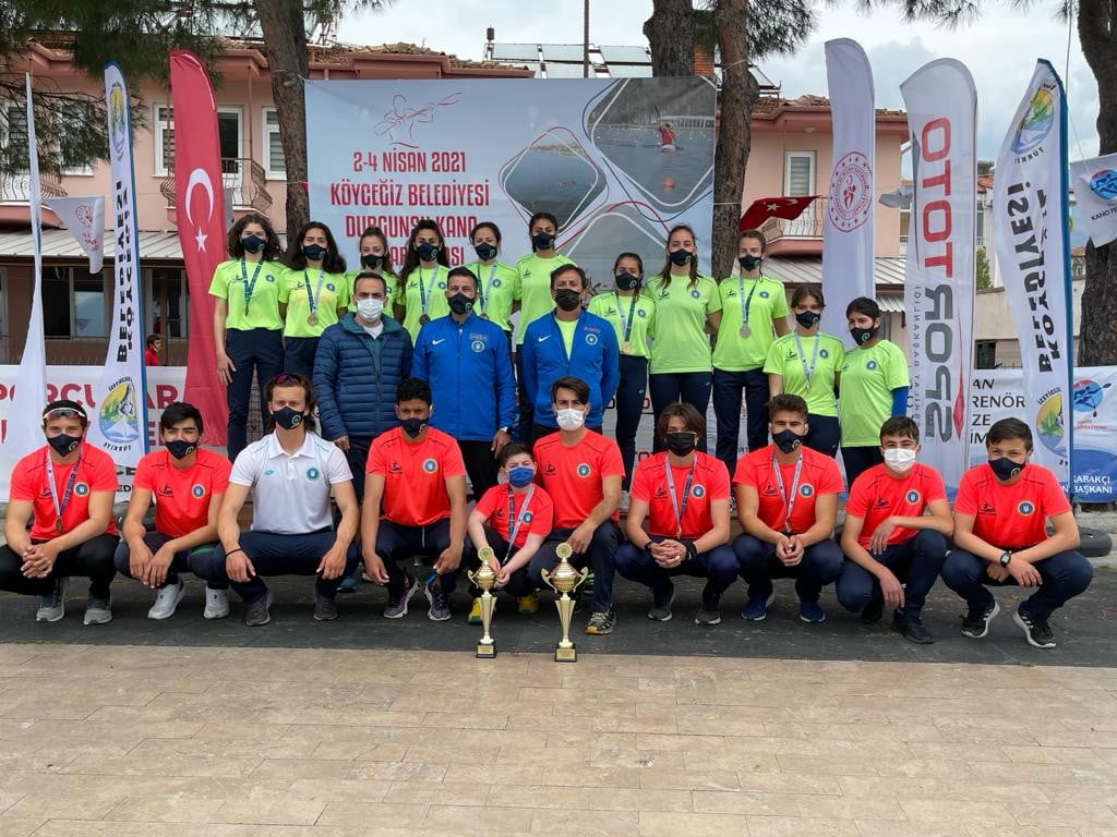 Bursa Büyükşehi̇r Beledi̇yespor Kano takımı 27 madalya kazandı