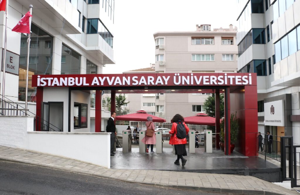 İstanbul Ayvansaray Üniversitesi 28 öğretim üyesi alacak