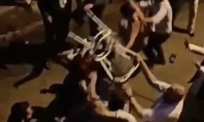Sandalyeler havada uçuştu