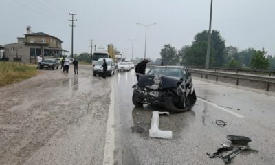 Bursa – Ankara yolunda zincirleme kaza; 5 yaralı