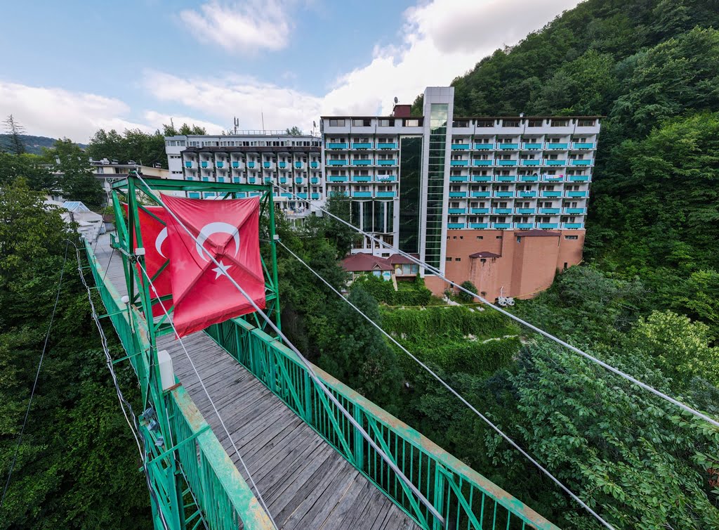 Oylat’ta Oteller Yeniden Hizmete Giriyor