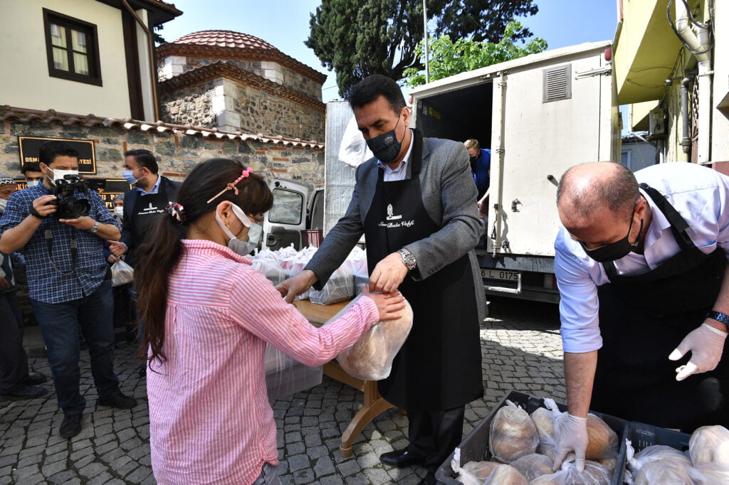 İftarlıklar Başkan Dündar’dan