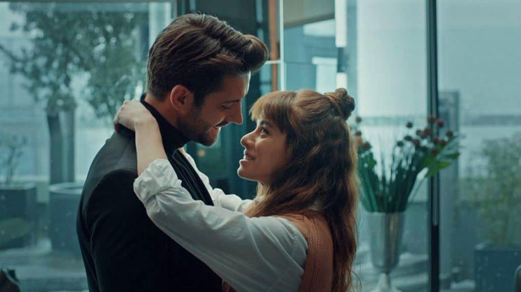 İlayda Alişan ile Serkay Tütüncü hakkında şok iddia! Ünlü ikili aşk mı yaşıyor?