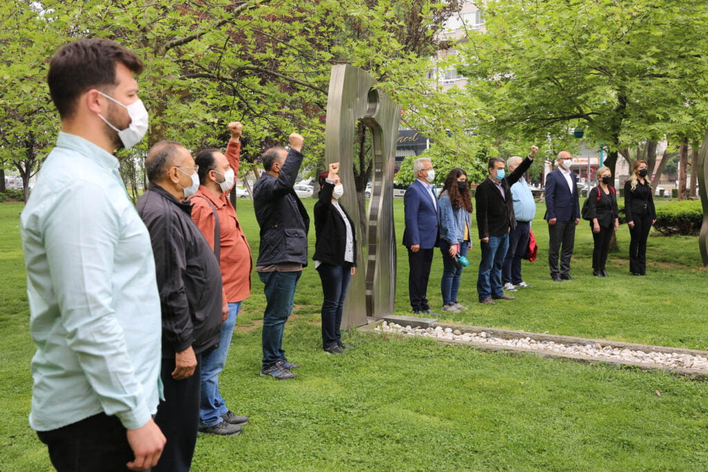 Üç fidan 49 yıl sonra unutulmadı