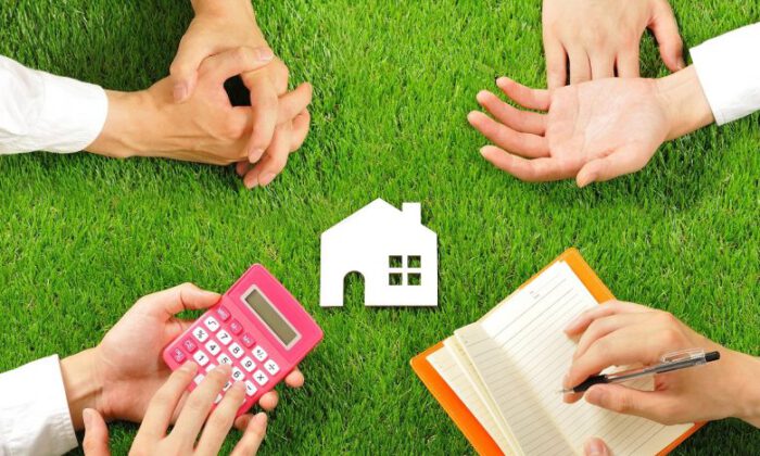 Karacabey’de762 m2 arsa üzerinde beş adet yapı satılıktır