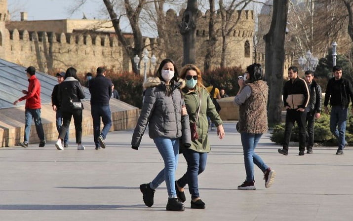 Azerbaycan, korona virüs kısıtlamalarında yumuşatmaya gidiyor