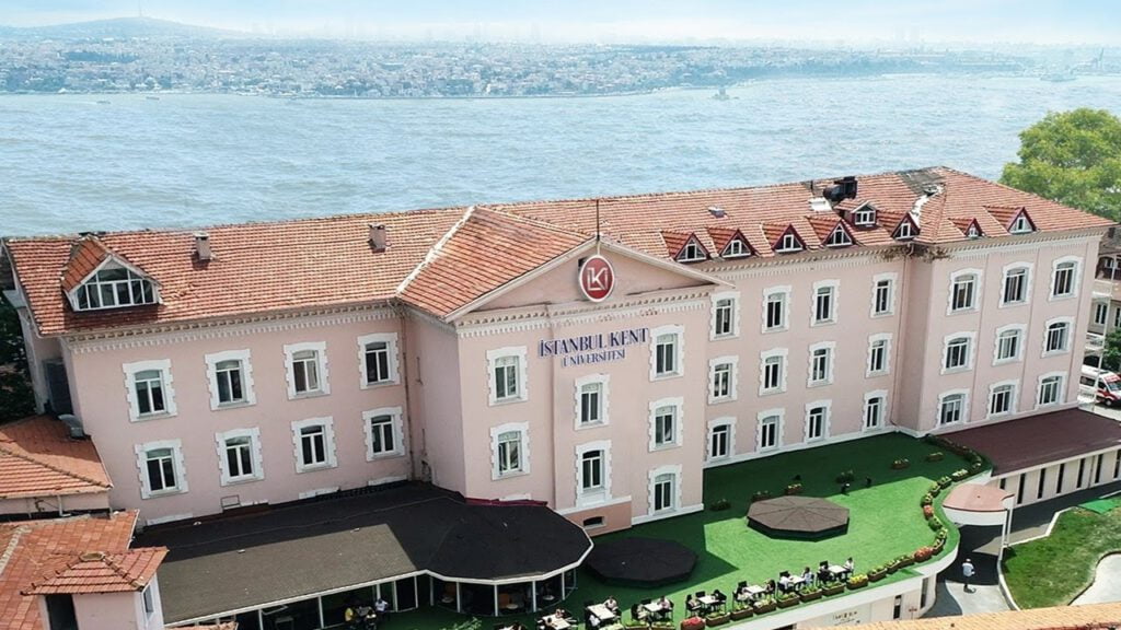 İstanbul Kent Üniversitesi 25 Öğretim Üyesi alıyor