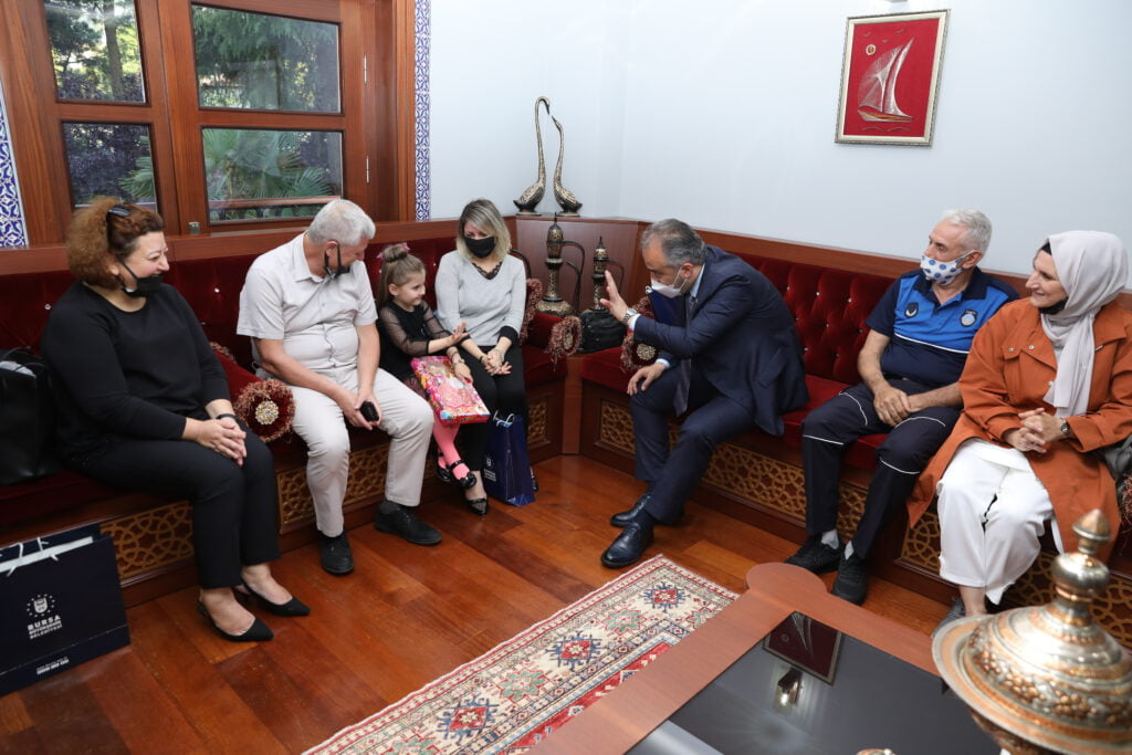 ‘En Baba’ hizmet neferleri