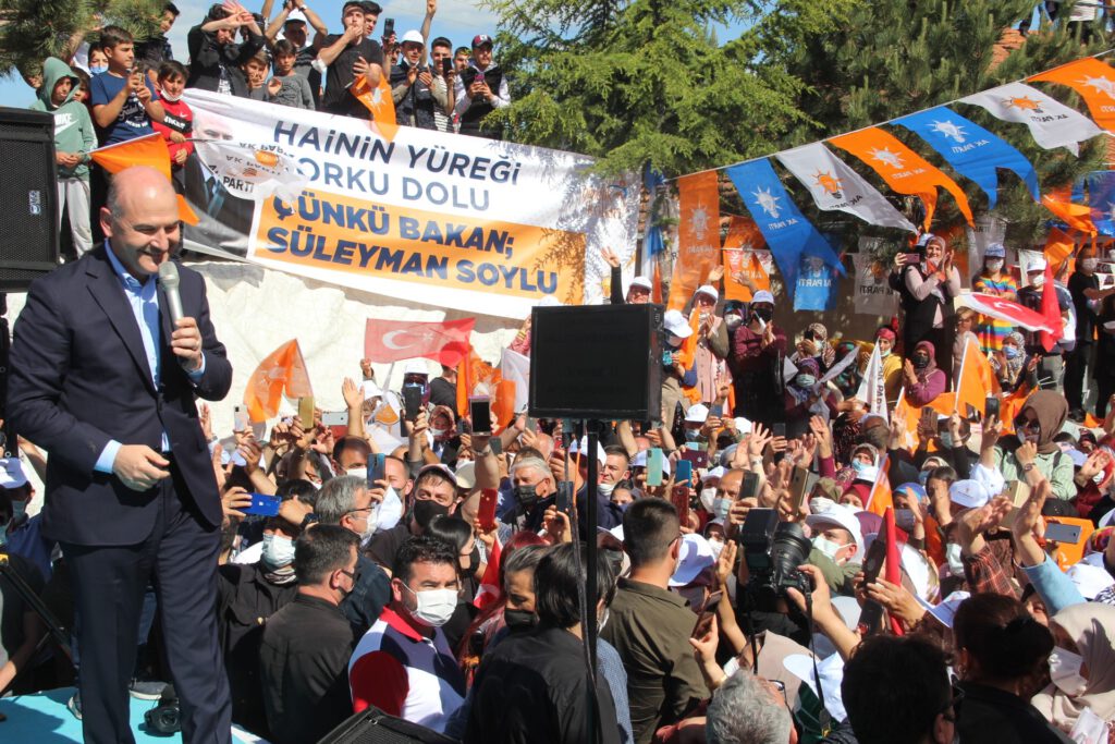 Bakan Soylu: “Diyarbakır anneleri pes ettirdi HDP’yi”