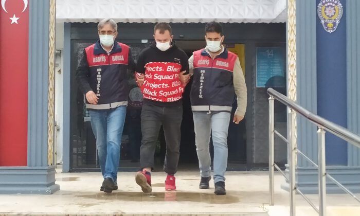 Bir hafta önce cezaevinden çıktı; sabah dükkan, akşam banka soydu