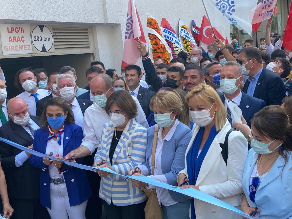 Memleket Partisi Genel Başkanı Muharrem İnce Bursa İl Başkanlığını açtı