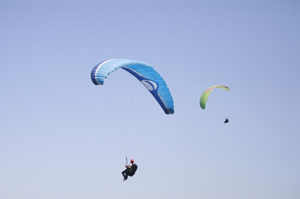 Gürle dağında yamaç paraşütü heyecanı