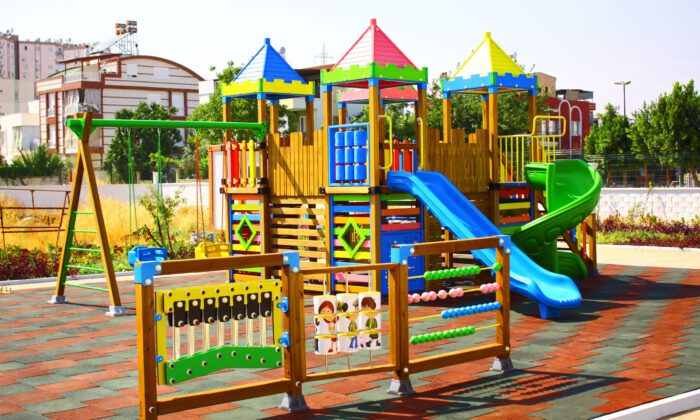 Park ve bahçe oyun aletleri satın alınacaktır