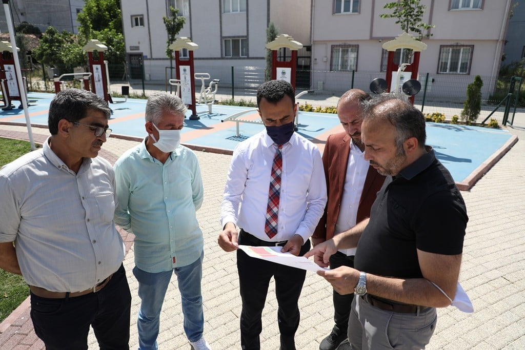 16 Park güvenli̇k kameralarıyla donatıldı