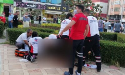 Yanında hapşıran şahsı bıçakladı
