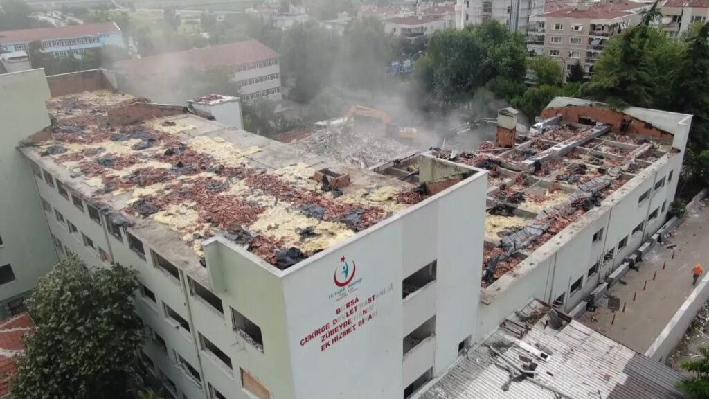 Bursalıların yarısı orada doğmuştu: bir tarih böyle yıkıldı