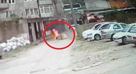 Bursa’da kendini ateşe veren genç kurtarılamadı