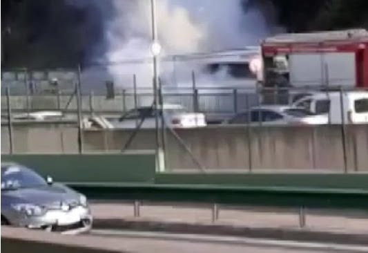 Bursa’da işçi servisi yandı