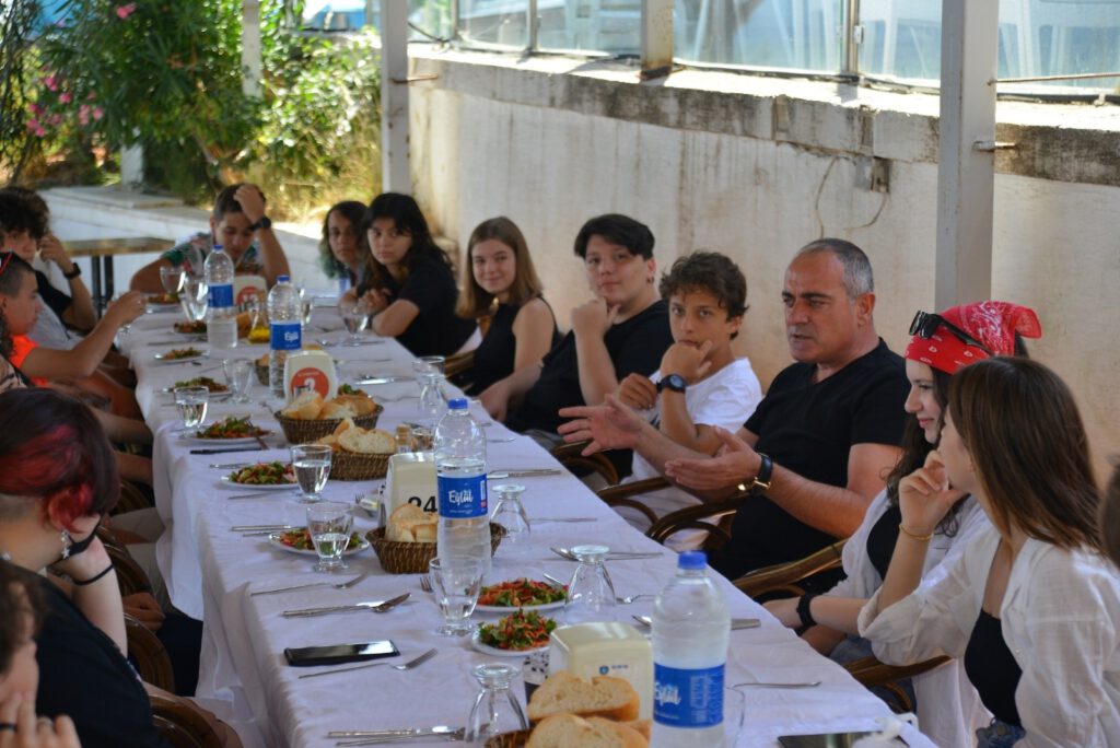 Gemlik’teki gençlik kampı kapılarını açtı