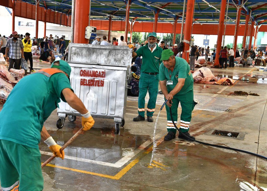 Osmangazi̇’de hi̇jyeni̇k kurban kesi̇mi̇