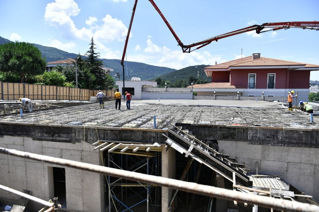 Osmangazi̇’ni̇n her köşesi̇ne hi̇zmet