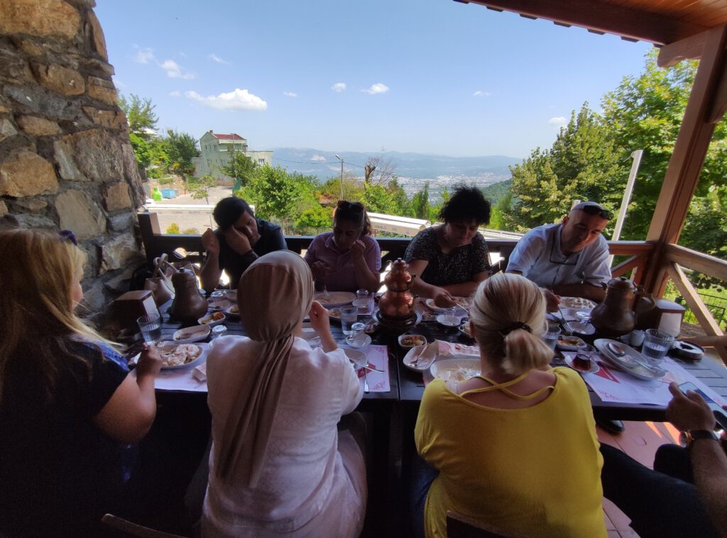 Sıcaktan kaçanlar, soluğu Uludağ’da alıyor