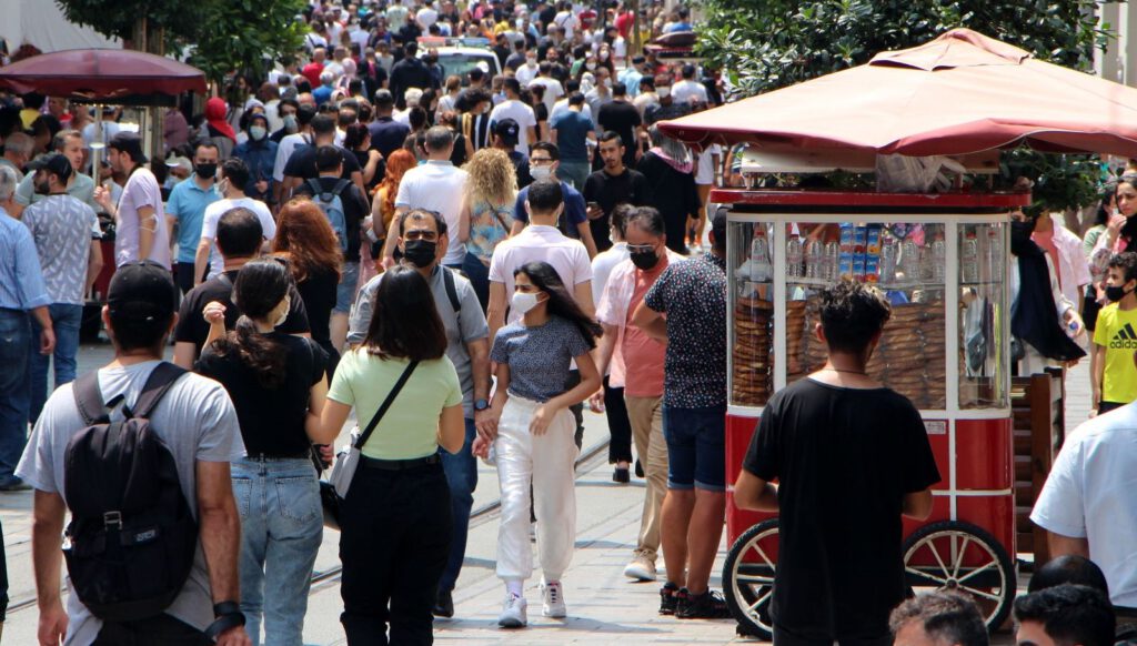 Türkiye’de 22 milyon kişi aşısız