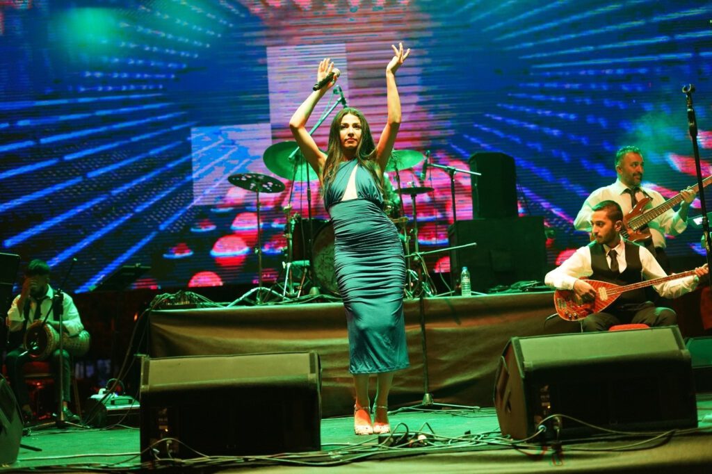 Kestel’de coşkulu kutlama