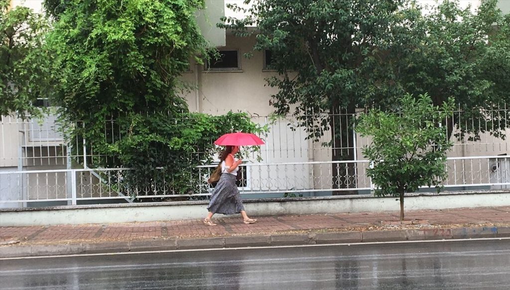 Antalya’da yağmur sevinci