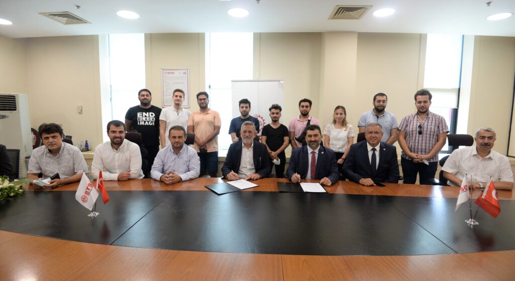 BTSO’dan, BTÜ’lü gençlere destek