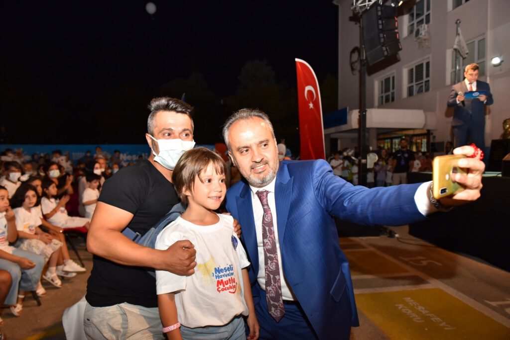 Bursa’da yüzme bilmeyen çocuk kalmadı