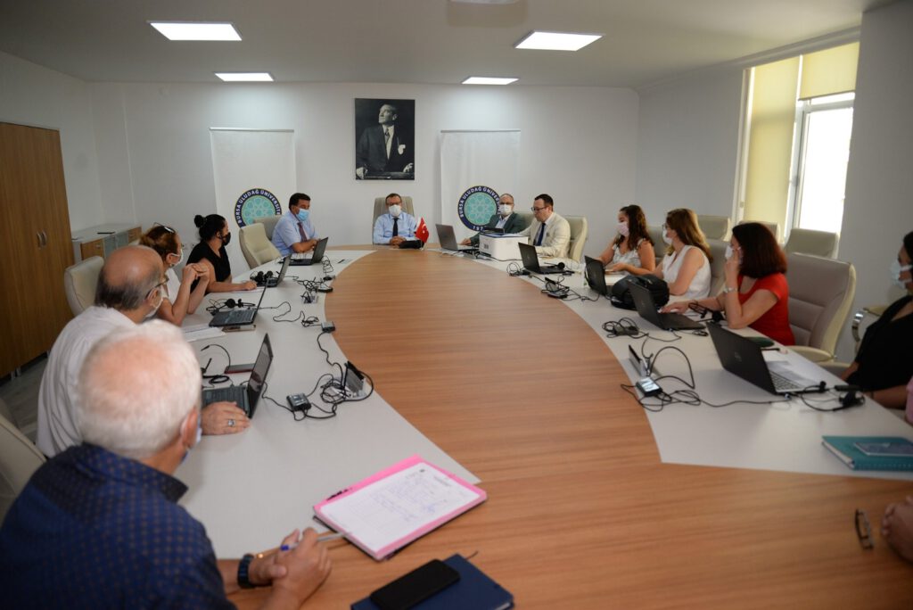 BUÜ’de öğrenciler için ’Çağrı Merkezi’