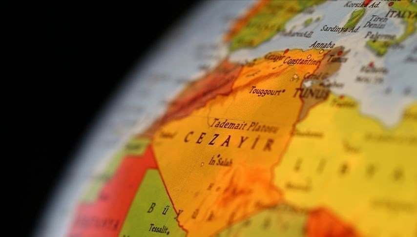 Cezayir Fas ile ilişkilerini kesti