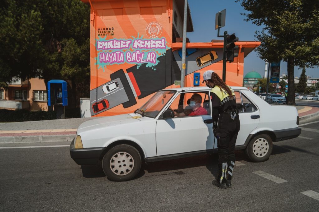 Elektrik trafosunda anlamlı mesaj