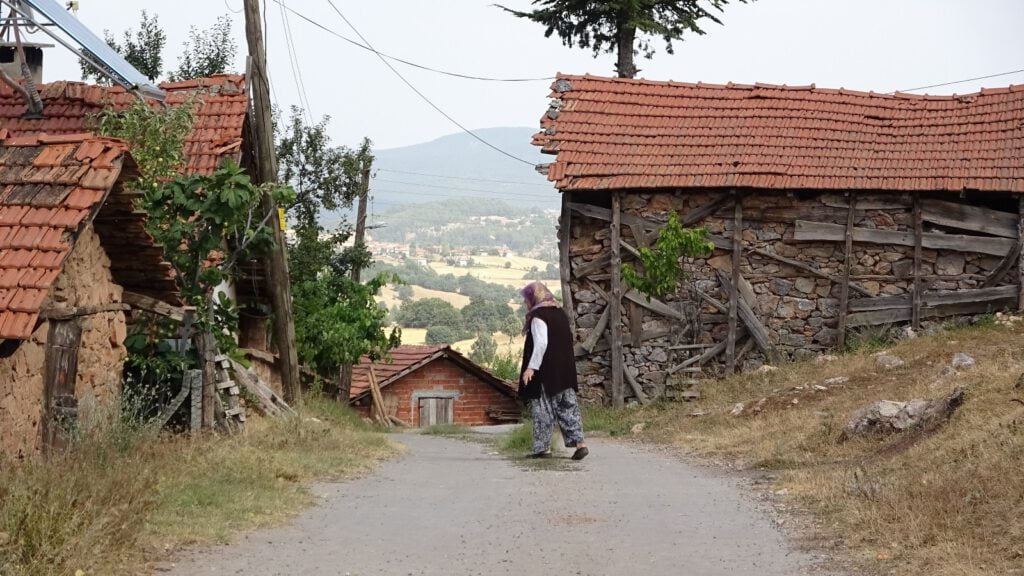 Hayalet köyler eski canlılığına kavuştu